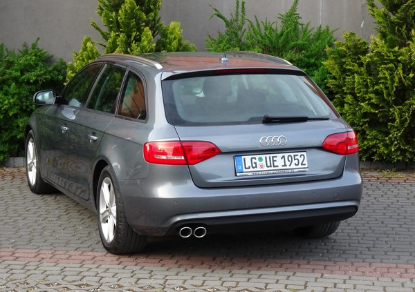 Audi A4 cena 39900 przebieg: 228653, rok produkcji 2014 z Wrocław małe 67